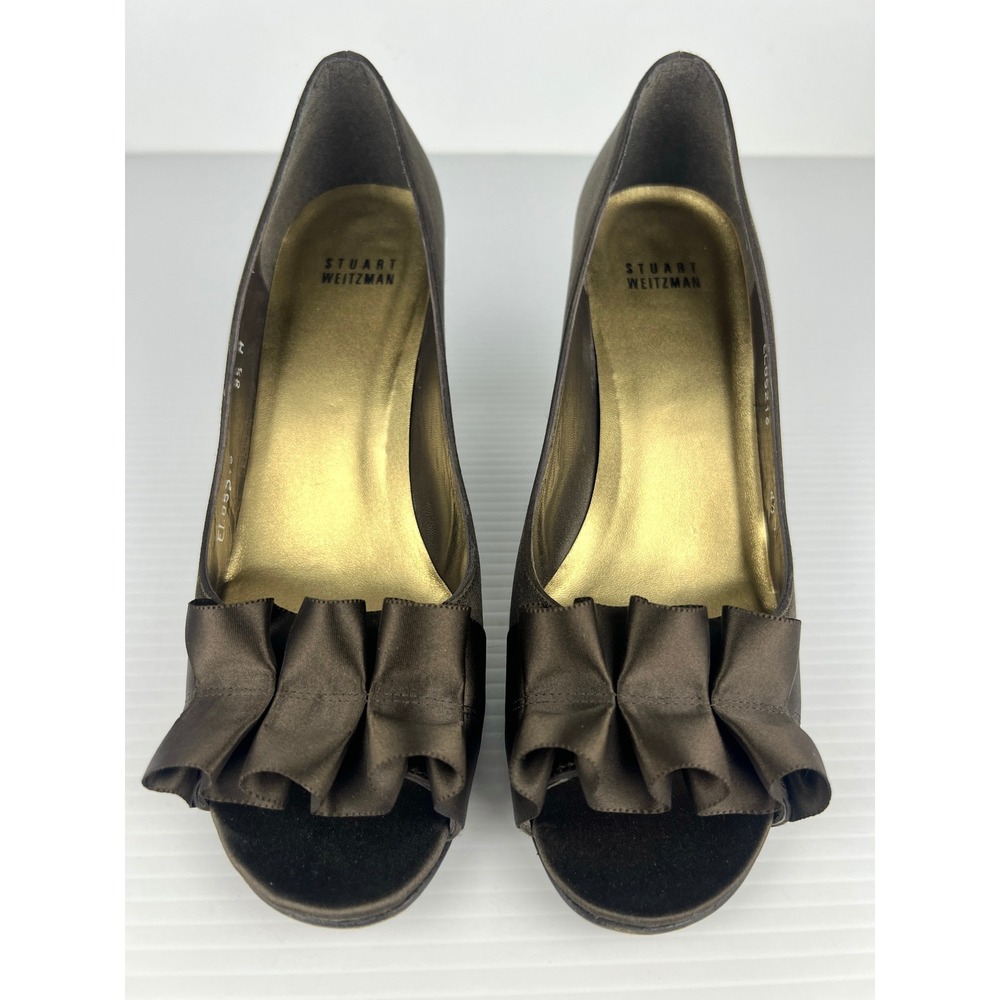 Stuart Weitzman Gigiritz Bronze Satin Ruffle Peep Toe Pumps Heels 8.5M‎ EL05216